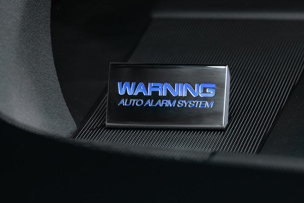 Stainless Logo Plate Harness Set image